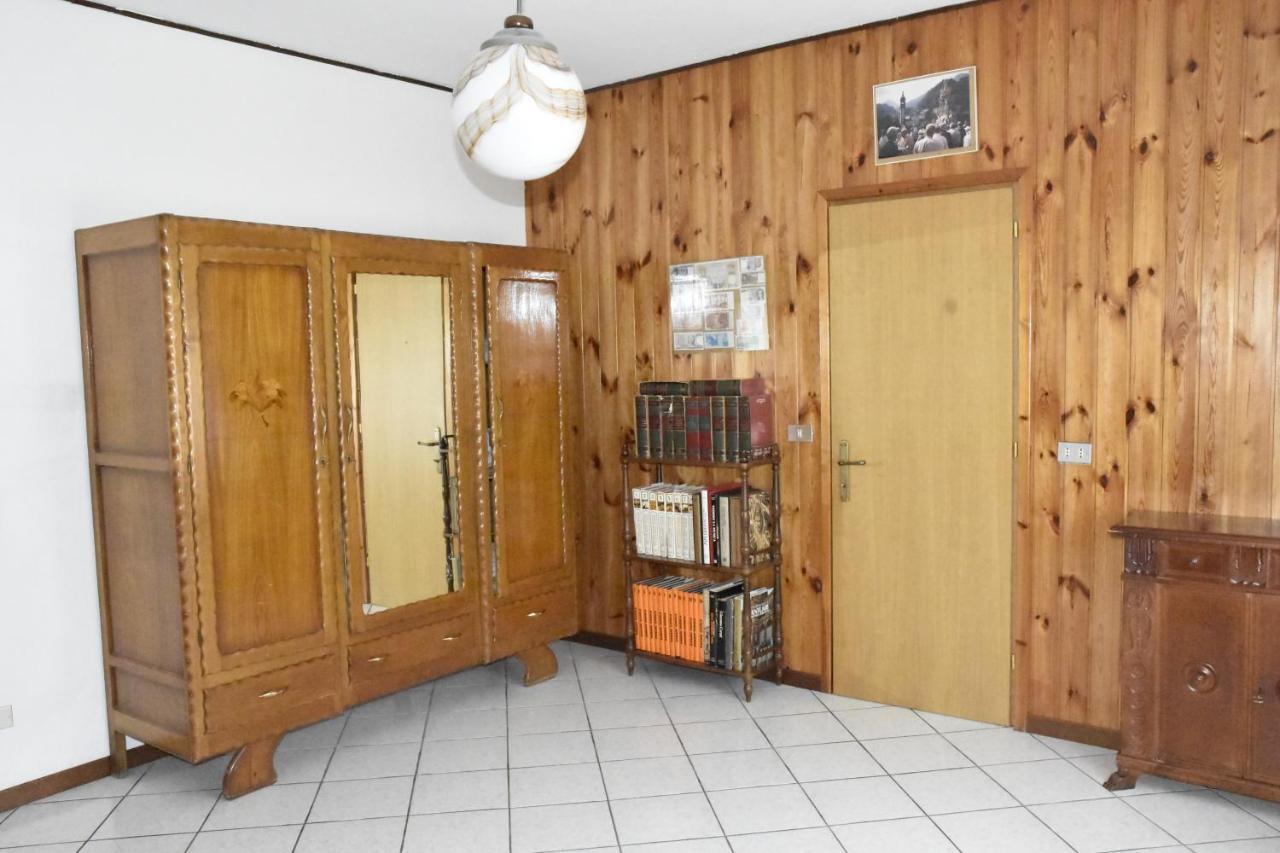 Casa Vacanza Dolcevita Averara Exteriör bild